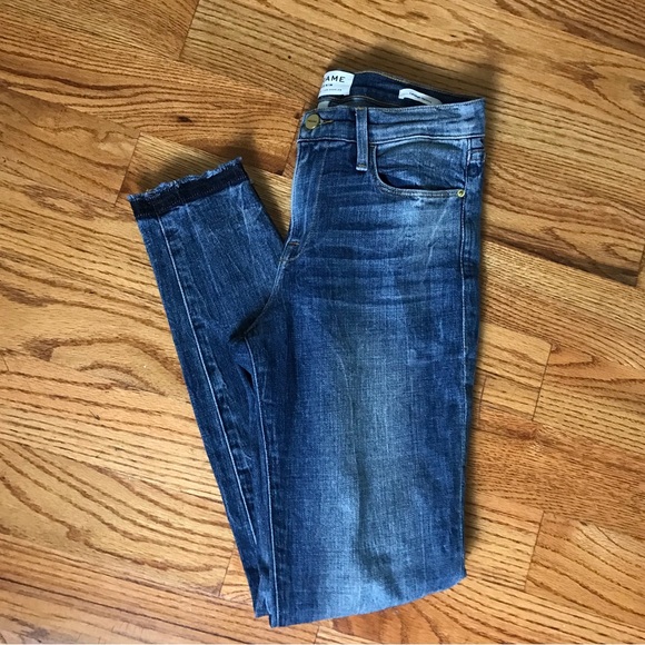 Frame Le High Skinny Jeans - Picture 1 of 9